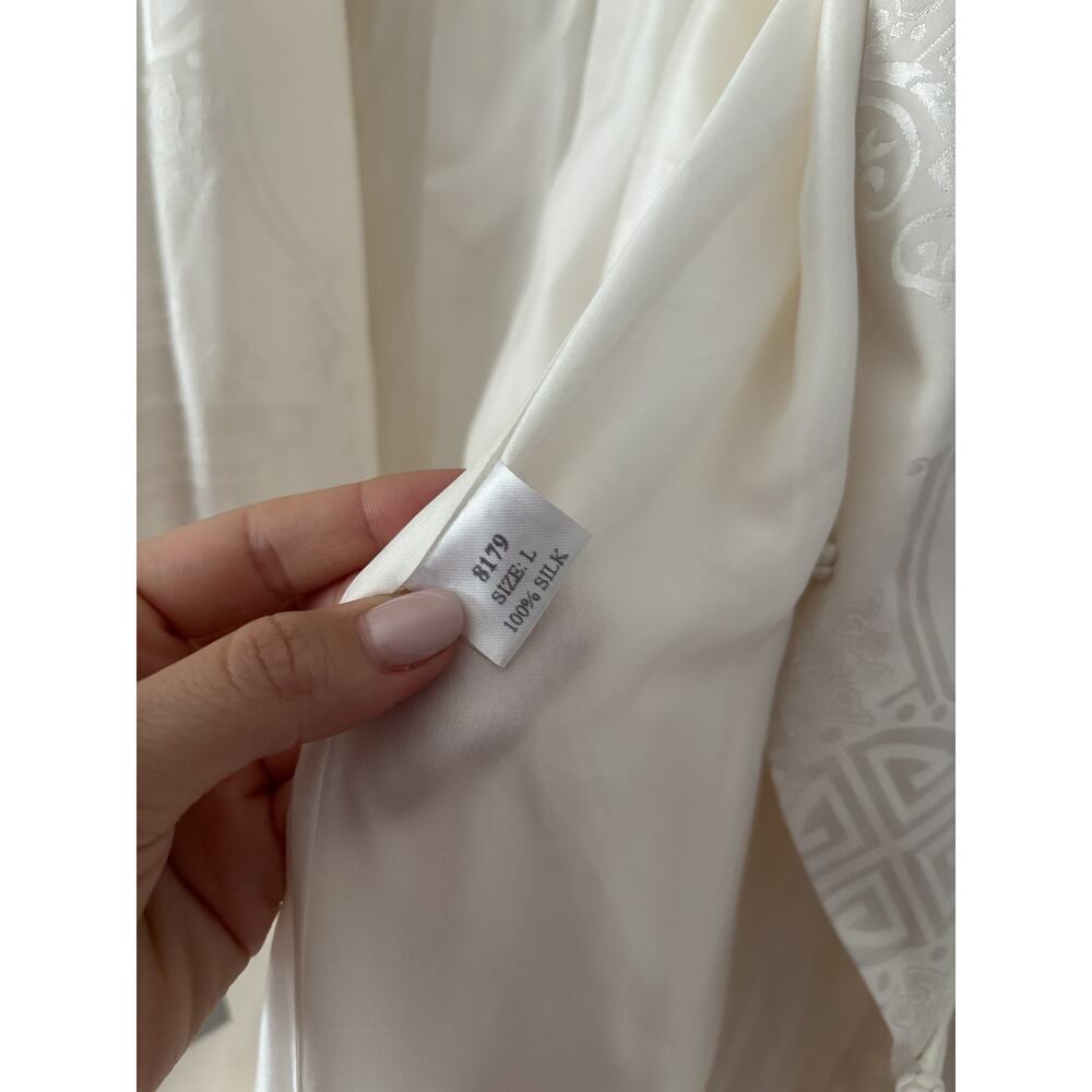 Artistic Palace Women's Silk White Embroidered Robe L - Picture 8 of 10